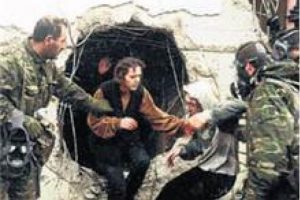 Albay'dan ilgin&ccedil; savunma: 'Kendilerini vurmuşlar'