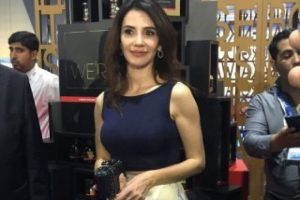 Song&uuml;l &Ouml;den'e Dubai'de yoğun ilgi....