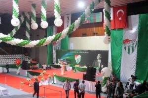 Bursaspor'un yeni başkanı 16 Mayıs'ta belli olacak!