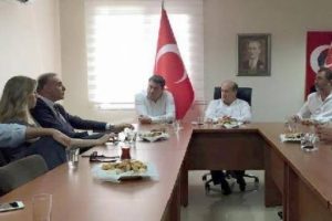 L&uuml;tfi Arıboğan'dan Karşıyaka ziyareti