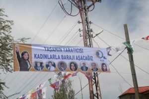 HDP'den tartışma yaratan pankart