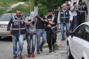 Uyuşturucu operasyonu: 6 g&ouml;zaltı