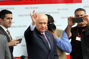 MHP Lideri Devlet Bah&ccedil;eli Bursa'dan seslendi: &Ccedil;are tek başına MHP'dir
