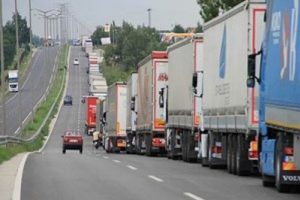 Kapıkule'de 3.5 km'lik kuyruk oluştu !