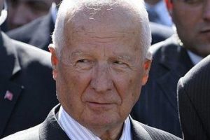 "Kenan Evren'in &ouml;l&uuml;m&uuml; t&uuml;m Cumartesi Anneleri'ne hediye olsun"