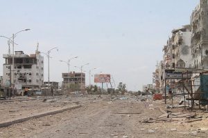 Husiler "Aden'in kalbi"nde kontrol&uuml; ele aldı