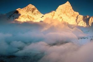 Felaketin boyutu: Himalayalar 1 metre al&ccedil;aldı!