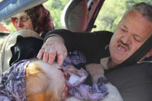 U&ccedil;urumun kenarında can pazarı