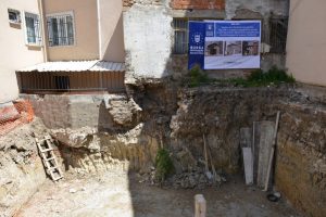 Bursa'da y&ouml;r&uuml;k mescidine ilk har&ccedil; karıldı