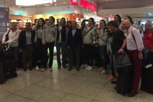 Şampiyon Eczacıbaşı İstanbul'a d&ouml;nd&uuml;