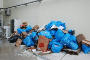 Bursa'da yeni yapılan hastaneyi kanalizasyon suyu bastı!
