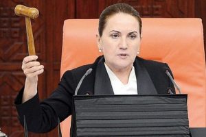 Meral Akşener hakkındaki kaset iddiasına &ouml;fke b&uuml;y&uuml;yor... Kısası 80 değnek