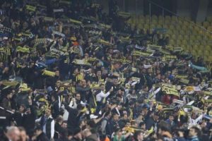Fenerbah&ccedil;e kafilesine Samandıra'da saldırı