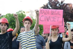 Bursa'da Nil&uuml;fer'in gen&ccedil;leri Soma i&ccedil;in y&uuml;r&uuml;d&uuml;