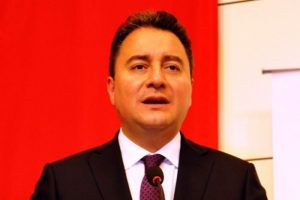 "2015 yılının b&uuml;y&uuml;mesi 2014'e g&ouml;re daha y&uuml;ksek olacak"