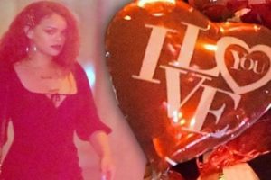 Rihanna'nın merak uyandıran g&uuml;lleri...