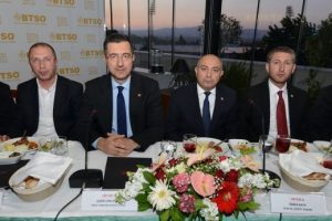 BTSO Analiz toplantılarıyla sekt&ouml;rlere y&ouml;n veriyor