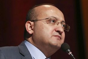 Yal&ccedil;ın Akdoğan: HDP'nin barajı aşması tehlikeli bir durum