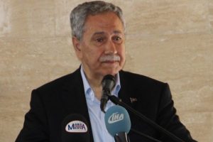 Arın&ccedil;'tan Mursi i&ccedil;in dua