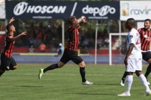 Es-Es'ten Trabzonspor'a ağır darbe!