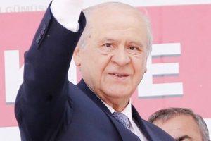 "K&uuml;rt kardeşim bizim safa gir"