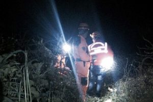 Bursa'da 18 saat sonra u&ccedil;urumun kenarında bulundu!