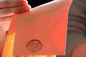 Ağırdır'dan iki parti i&ccedil;in kritik tespit