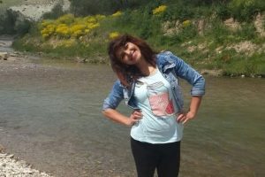 &Uuml;niversiteli gen&ccedil; kızın &ouml;l&uuml;m&uuml; yasa boğdu
