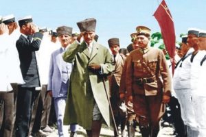 Atat&uuml;rk'ten Bandırma vapurunun kaptanına: "D&uuml;şman g&ouml;r&uuml;rseniz gemiyi en yakın sahile oturtunuz!"