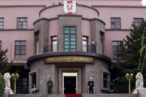 Suriye sınırında T&uuml;rk jetlerine taciz