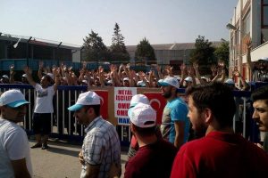 Metal İş&ccedil;ileri Birliği: Ne insanlık dışı uygulamalarınız ne de tehditleriniz s&ouml;kmez!