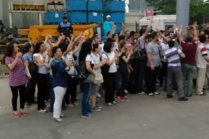 Bursa'daki metal direnişinde Ototrim'de de &uuml;retim durdu!