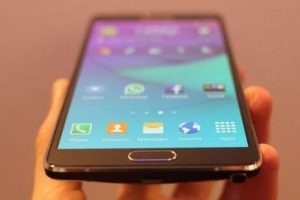 Samsung'dan Galaxy Note 5 iddialarına yalanlama geldi