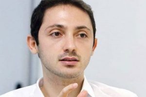 D&uuml;nya bu T&uuml;rk gencini konuşuyor
