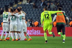 Bursaspor,Kadık&ouml;y'de tarihe ge&ccedil;ti!