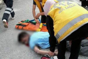 Bursa'da feci kaza! Bisikletiyle okuldan d&ouml;nerken arabanın altında kaldı...