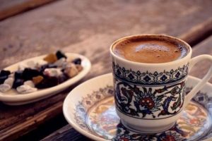 G&uuml;nde iki fincan kahve i&ccedil;en erkeklerin cinsel performansı artıyor