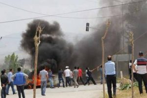 PKK yandaşları Varto-Bulanık karayolunu kapattı