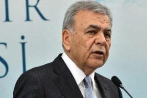 İzmir B&uuml;y&uuml;kşehir Belediye Başkanı Aziz Kocaoğlu'ndan AK Parti'li Cuma İ&ccedil;ten'e tepki