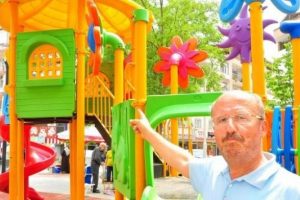 Mahalle sakinlerinin &ccedil;ocuk parkında fuhuş tepkisi