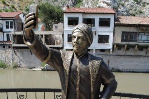 Şehzadeye yeni model telefon