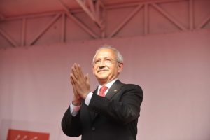 Kılı&ccedil;daroğlu Nil&uuml;fer Belediyesi tarafından yaptırılan Halk Evi'nin a&ccedil;ılışını ger&ccedil;ekleştirdi