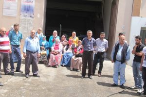 Maaş alamayan iş&ccedil;iler makinelerin başında n&ouml;bet tutuyor