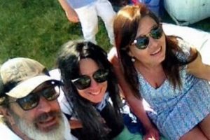 Nurg&uuml;l Yeşil&ccedil;ay'dan eski eşiyle mutluluk pozu...