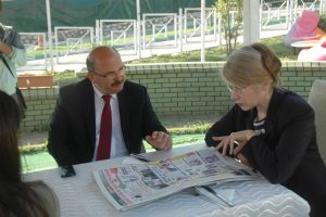 Emine &Uuml;lker Tarhan, 'Agazete' ailesiyle ile kahvaltıda buluştu