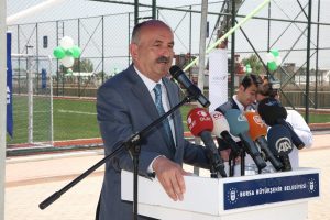 Bakan M&uuml;ezzinoğlu'dan Bursa'daki ka&ccedil;ak yapılara elektrik ve su s&ouml;z&uuml;!