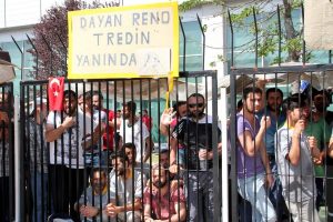 Renault Bursalı iş&ccedil;ilere Tofaş'ın koşullarını &ouml;nerdi