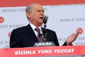 Devlet Bah&ccedil;eli: Duydun mu muhtar gardaşım?