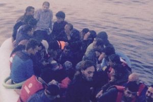 Ege'de 331 ka&ccedil;ak g&ouml;&ccedil;men boğulmak &uuml;zereyken...