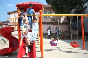 Boyalıca İlkokulu'na oyun parkı